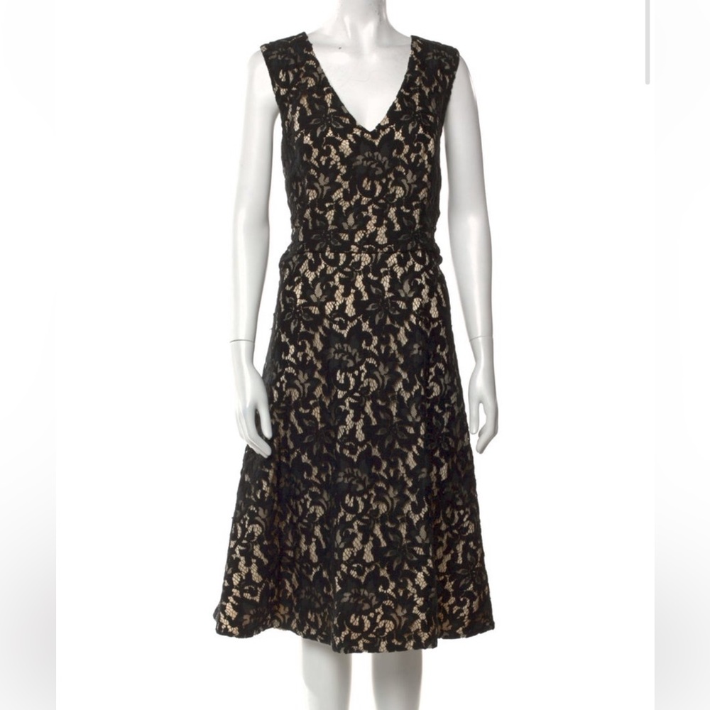 Elegant Black and Cream Lace Dress